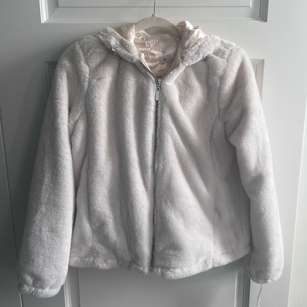 Jou Jou Cream Puffer Jacket with Hood and Plush Material